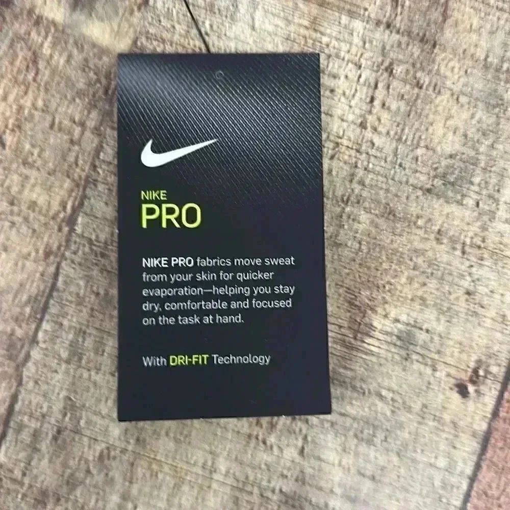 NWT Nike Pro High Rise Tight Fit Leggings - Picture 9 of 10